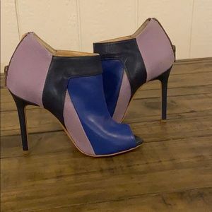 Six inch booty type shoes